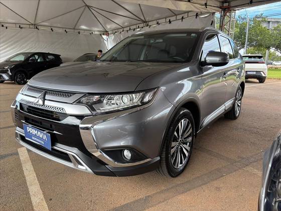 MITSUBISHI OUTLANDER 2.0 MIVEC GASOLINA HPE AUTOMÁTICO